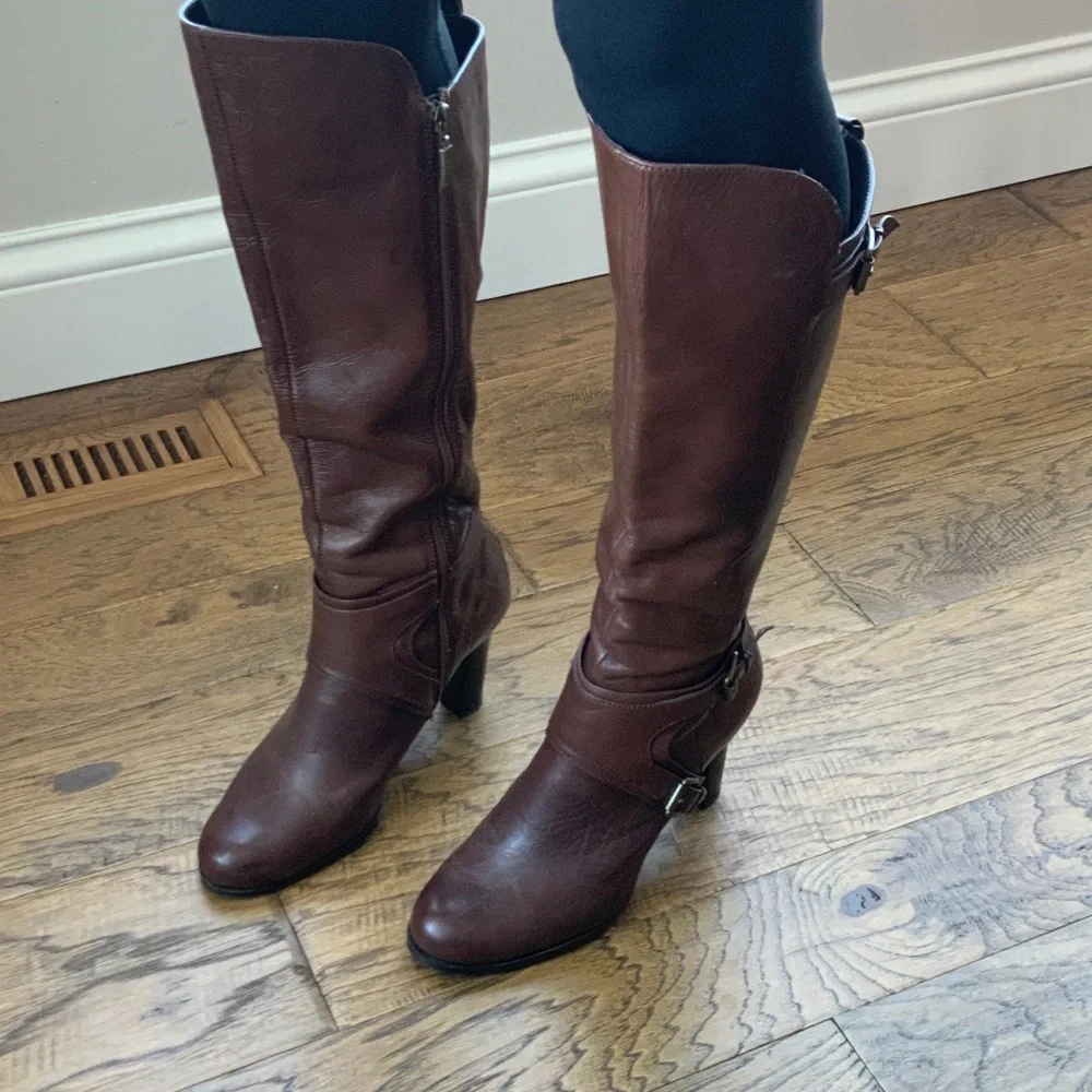Guess Dark Brown Heeled Boots - Picture 1 of 4